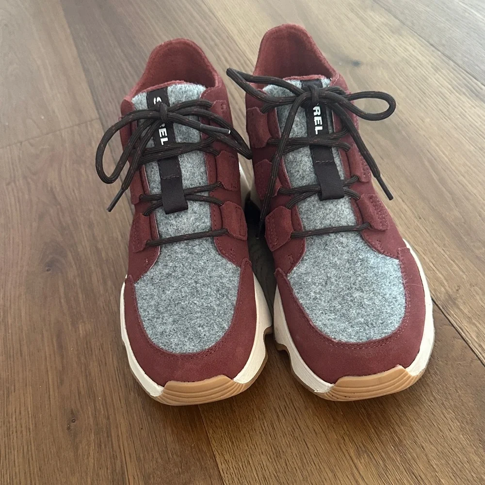 Sorel snow shoes - Picture 2 of 7